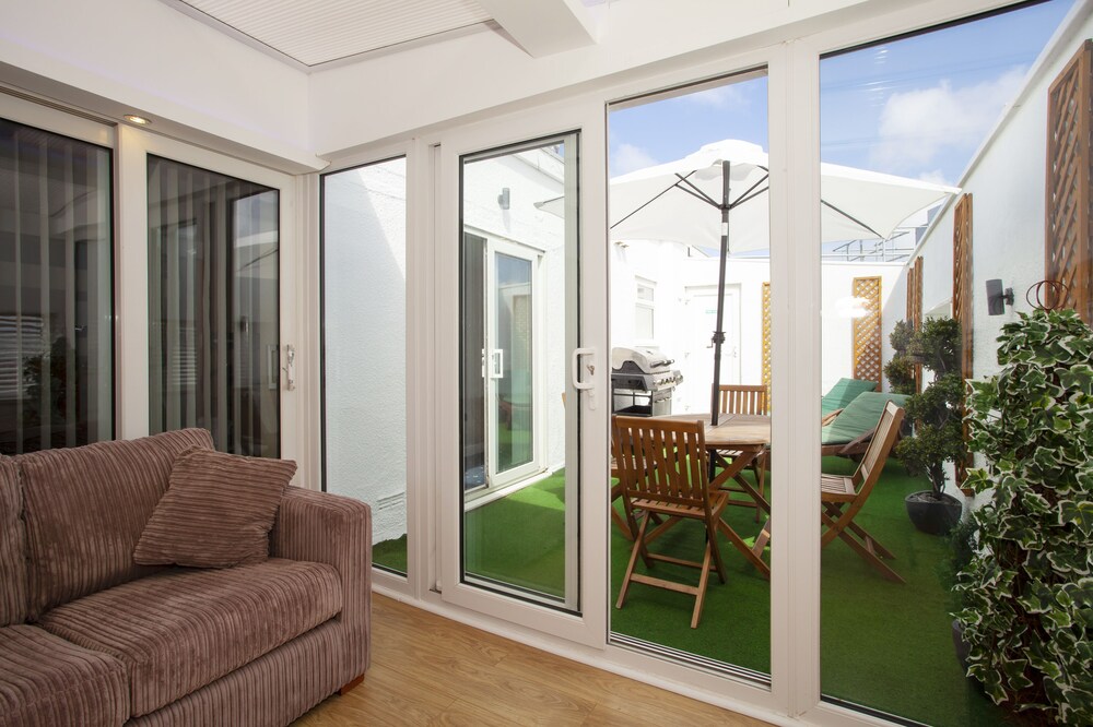 Queens Mansions in Blackpool, United Kingdom