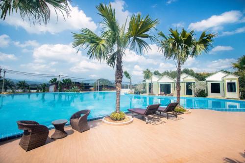 Saichon Grand View - carbon neutral hotel in Unknown City