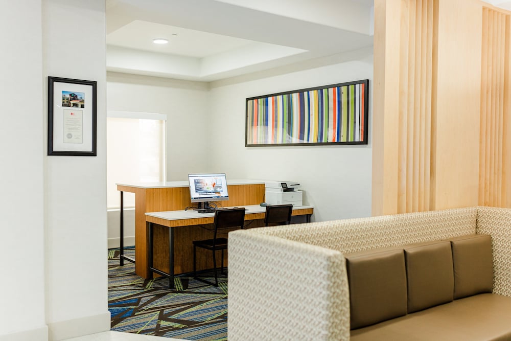 Holiday Inn Express Greenville by IHG - photo 44