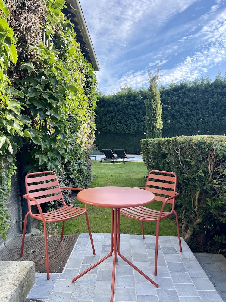Maison Héronnière — 4-Star Luxury Hotel in Compiegne, France