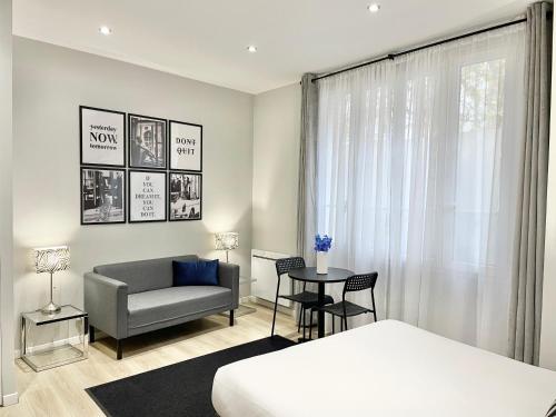 Charming Studio Paris la Defense in Puteaux, France