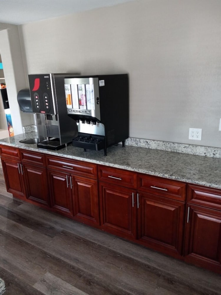 SureStay Hotel by Best Western San Antonio Northeast - photo 35