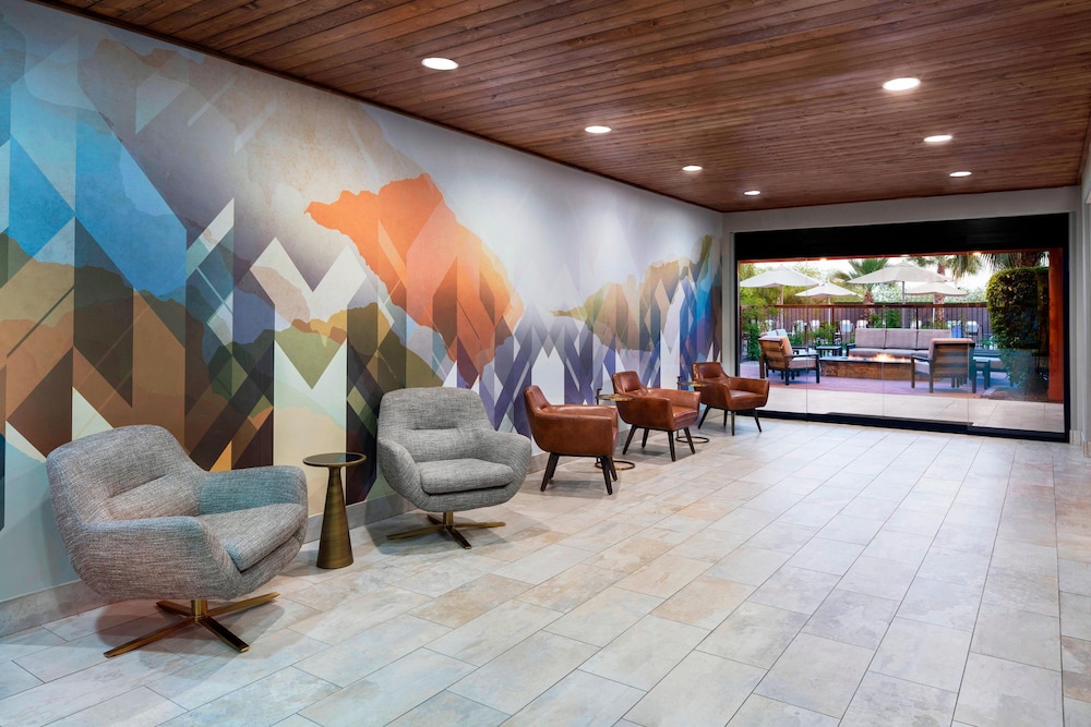 Courtyard by Marriott Scottsdale North - photo 24
