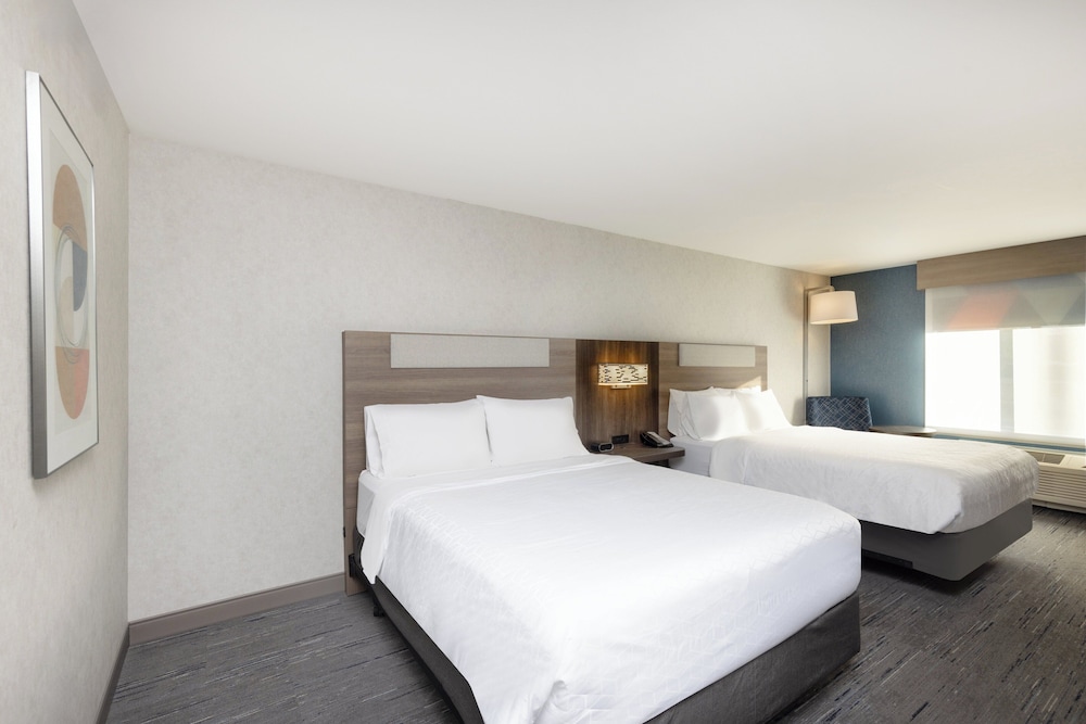 Holiday Inn Express Hotel & Suites Missoula by IHG - photo 11