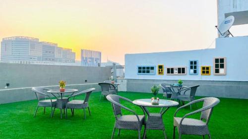 BluO Studio2 DLF Cybercity Balcony Gym TT Lift