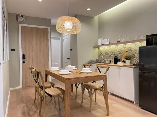 Vélin Khaosan 4th Floor apartment with 2Bedrooms — 4-Star Luxury Hotel in Bangkok, Thailand