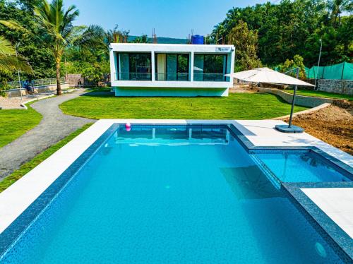 Riverside Farm in Murud, India