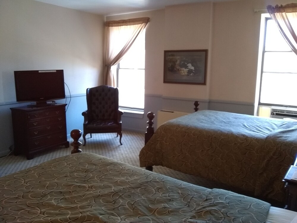 The Charles Inn at Vacationland Inns - photo 54