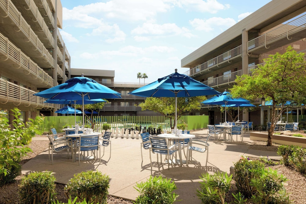 DoubleTree Suites by Hilton Phoenix - photo 70