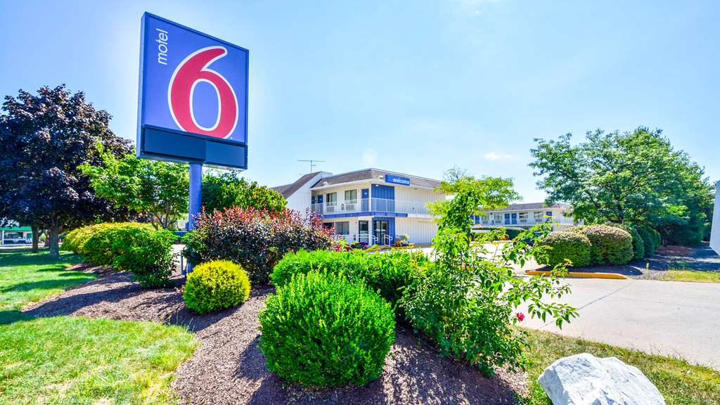 Motel 6 Windsor Locks CT Hartford - featured photo