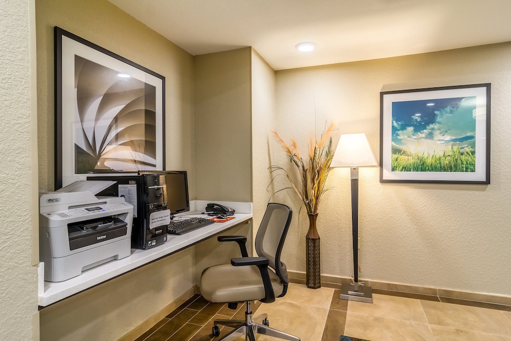 Candlewood Suites Jacksonville East Merril Road by IHG - photo 45