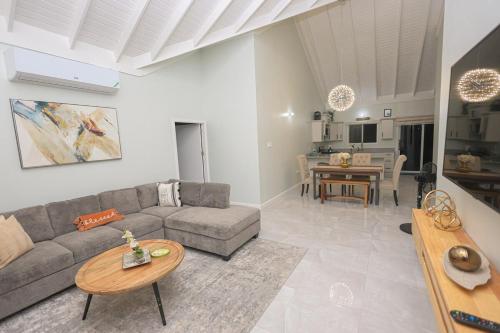 Charming Retreat beach access in Unknown City, Jamaica