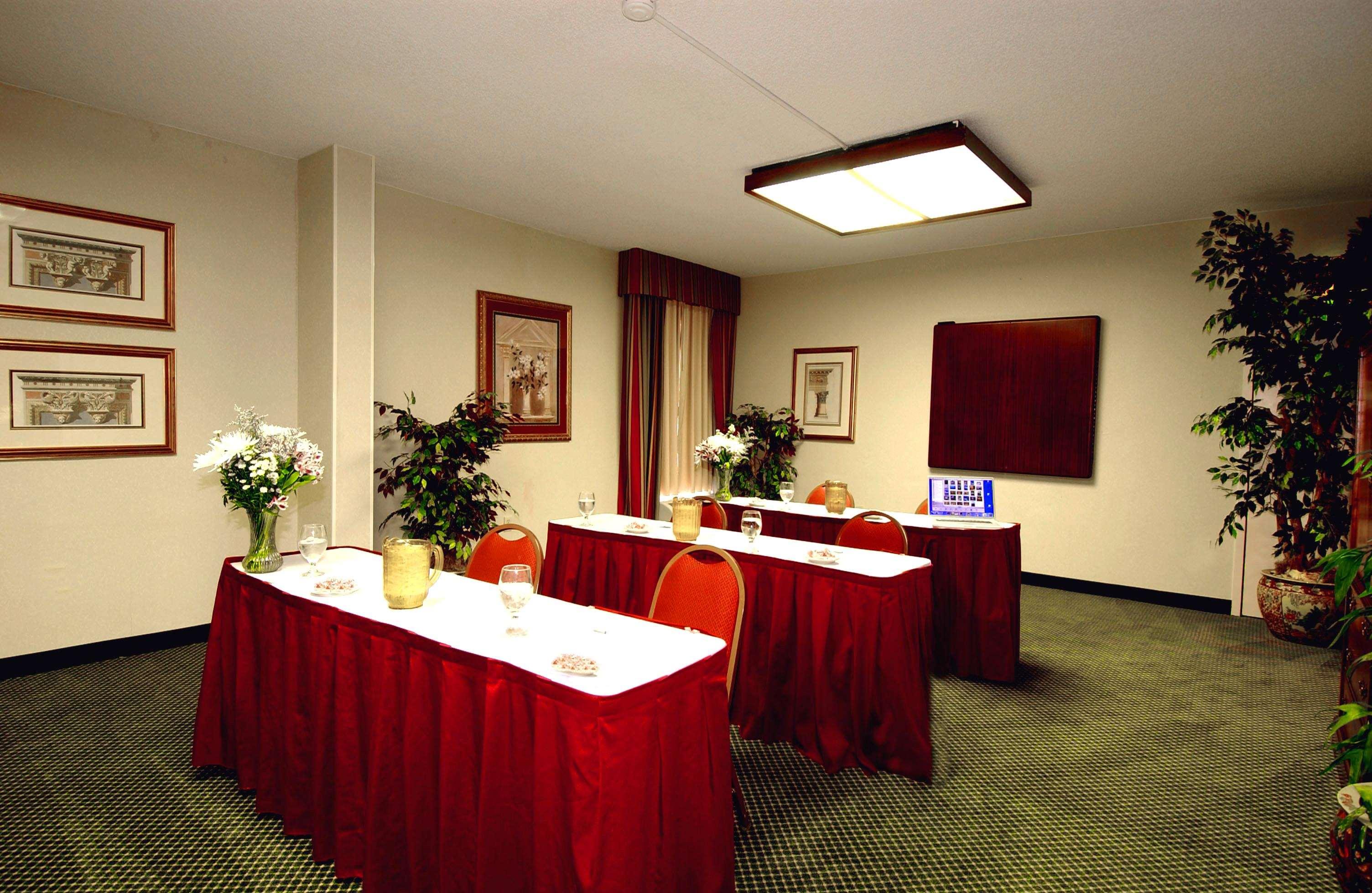 Hampton Inn Atlanta North Druid Hills - photo 43