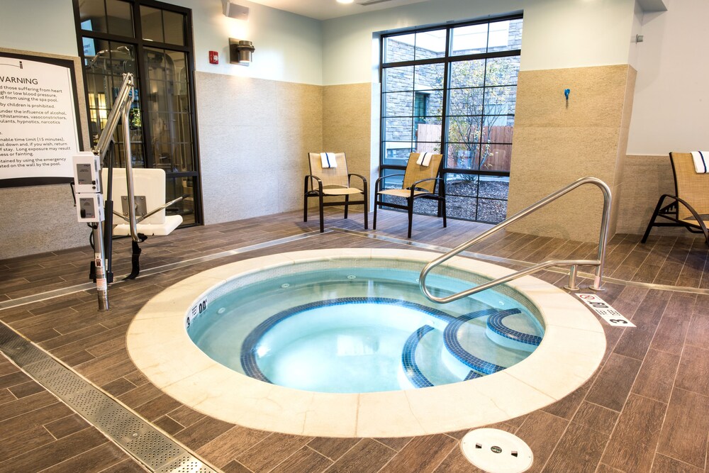 Staybridge Suites Albany Wolf Rd Colonie Center by IHG - photo 23