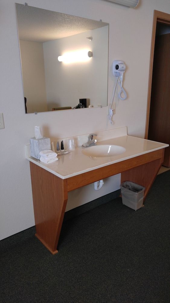 Guardian Inn — Le Center — photo 2
