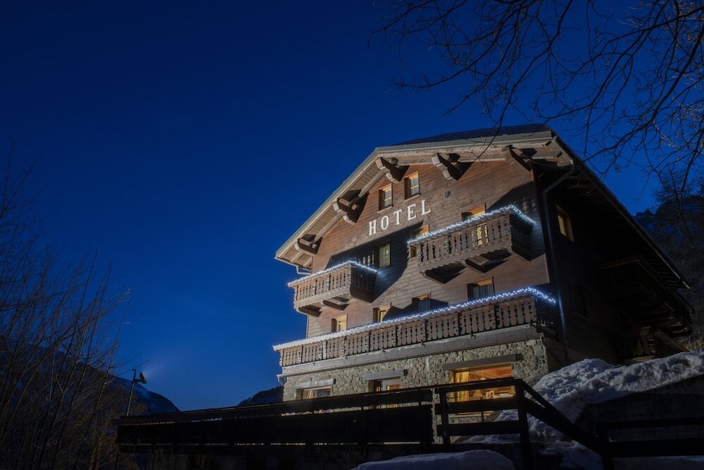 Hotel Rascard in Valtournenche, Italy