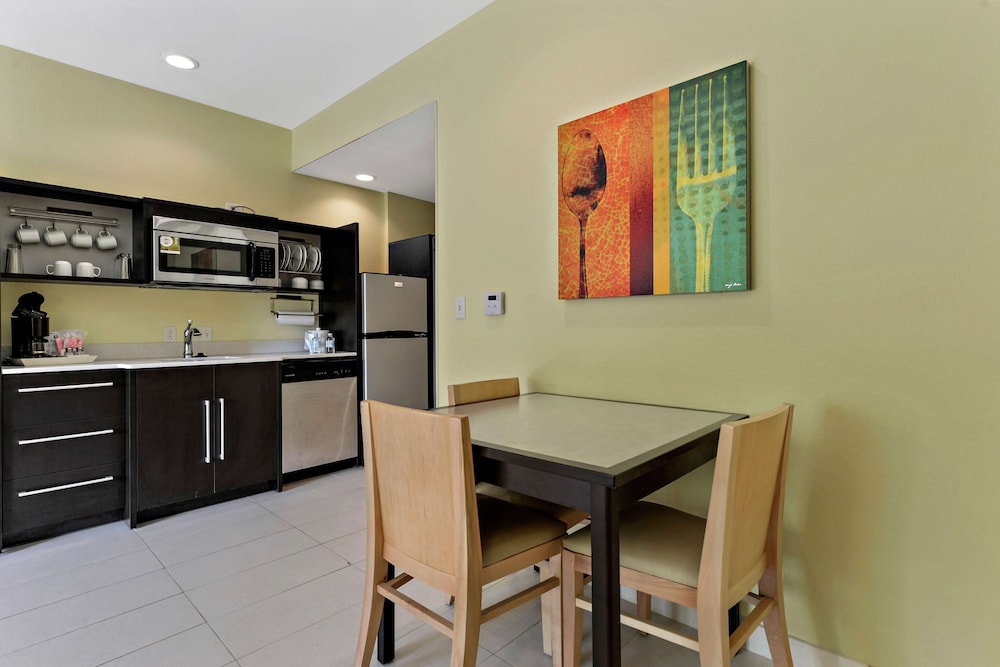 Home2 Suites by Hilton Gulfport I 10 - photo 30