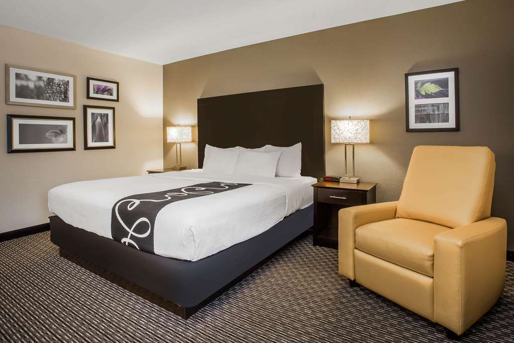 La Quinta Inn by Wyndham Oshkosh - photo 44