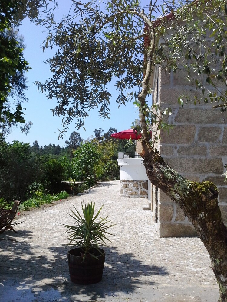 Villa Lugar Do Pego — 4-Star Luxury Hotel in Tondela, Portugal