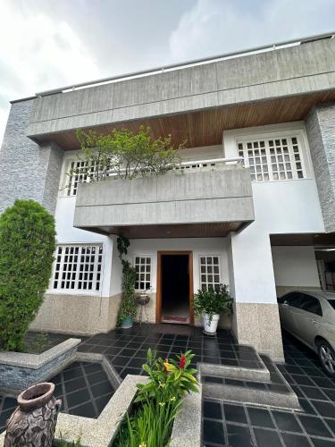 Rora in Caracas, Venezuela