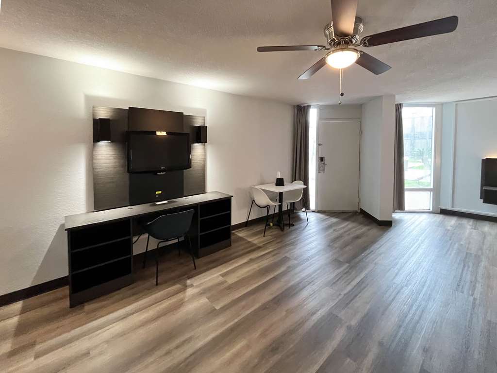 Motel 6 Nacogdoches TX SFA University - photo 12