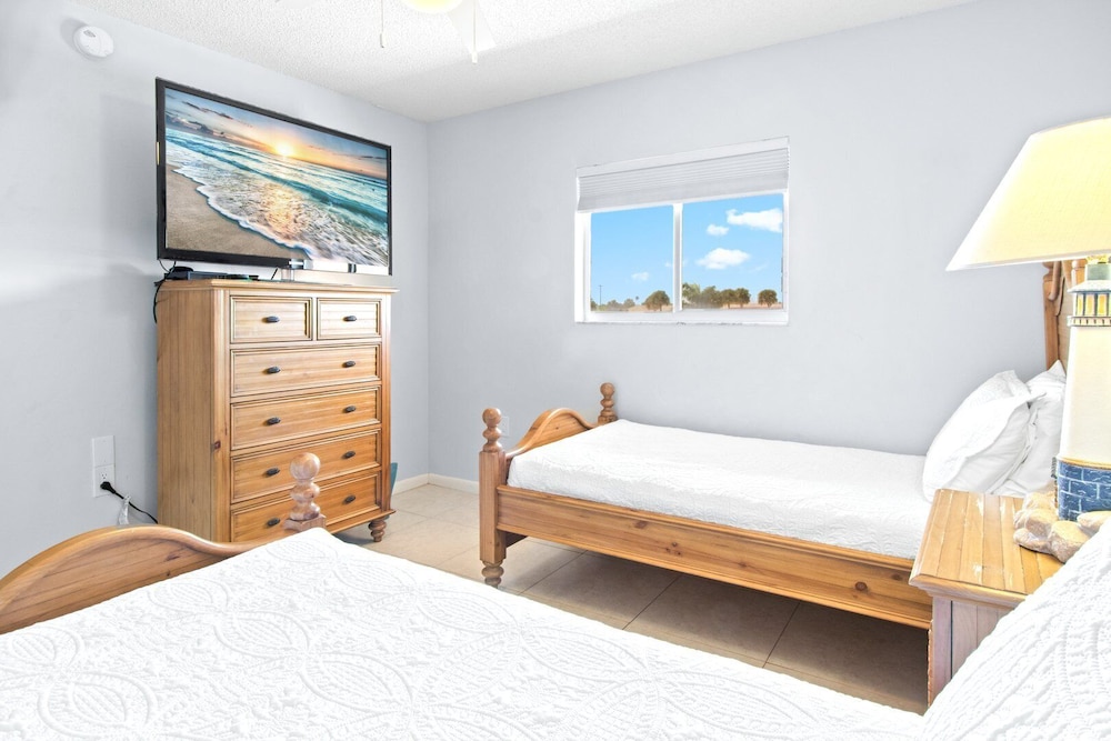 Indian Harbour Beach Club by Happy Palm Stays - photo 31