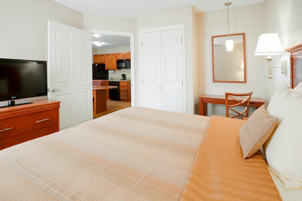 Candlewood Suites Williamsport an IHG Hotel - photo 5