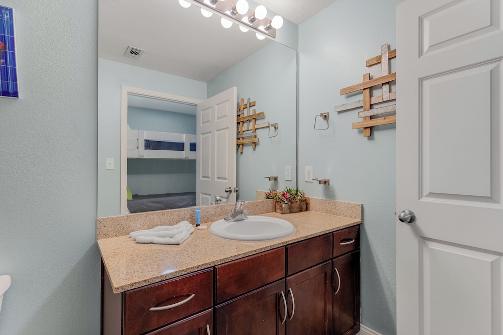 Laketown Wharf IV - photo 181