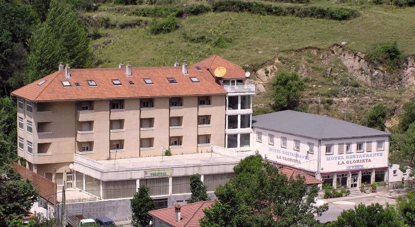 Hotel La Glorieta — hotel in Banos De Montemayor