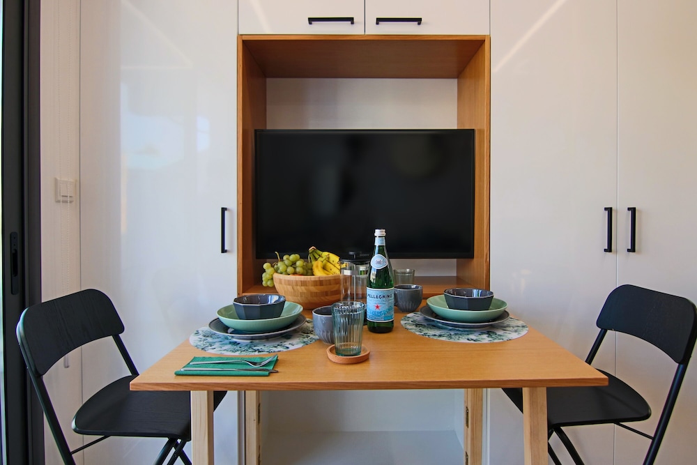 Phaedrus Living: Seaside Luxury Flat Athina 109