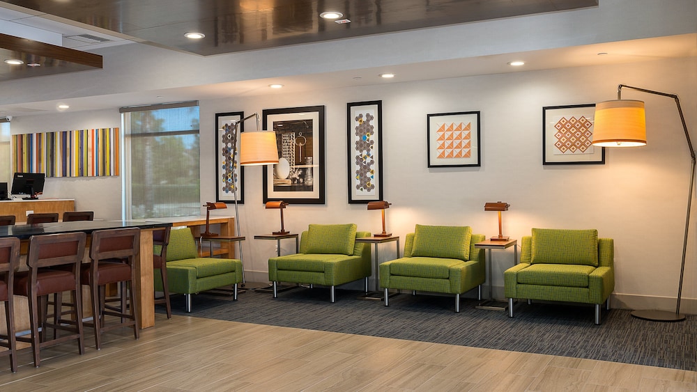 Holiday Inn Express Fullerton Anaheim by IHG - photo 34