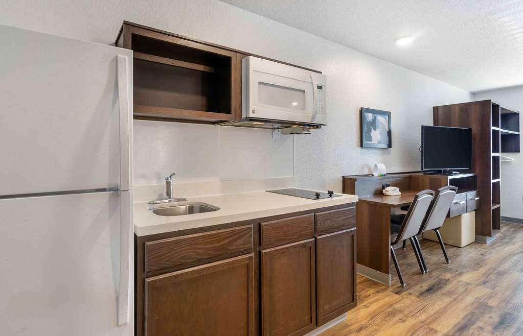 Extended Stay America Select Suites Clearwater - photo 21