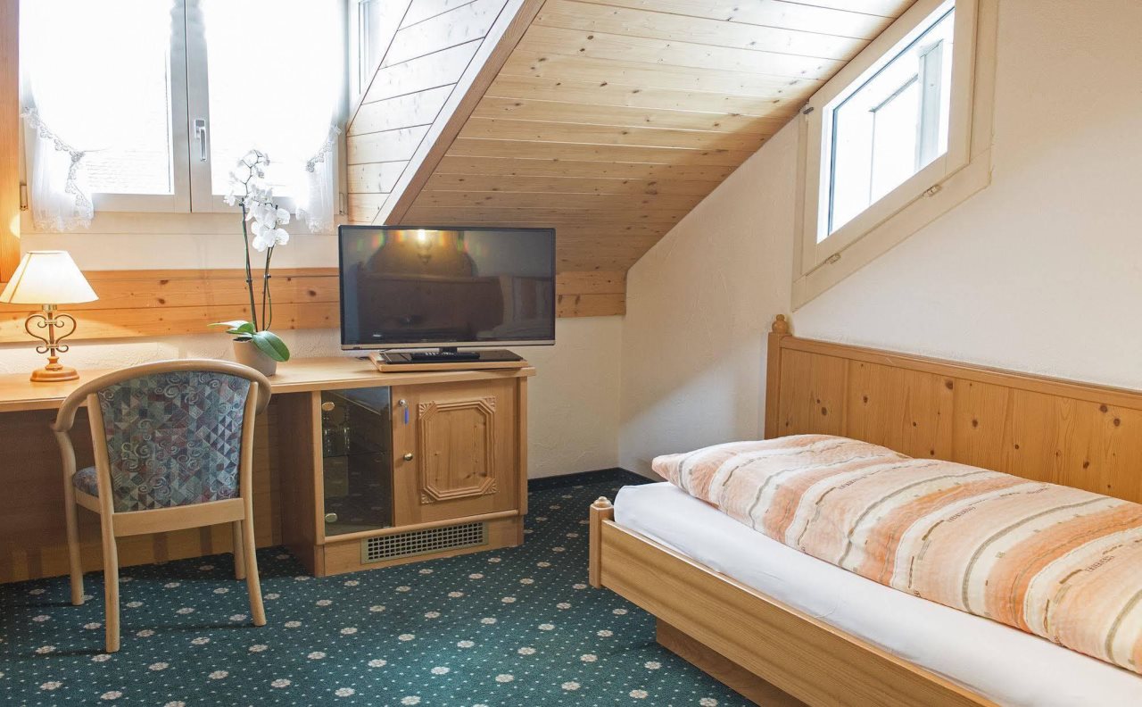 Kleiner Prinz - carbon neutral hotel in Huttwil