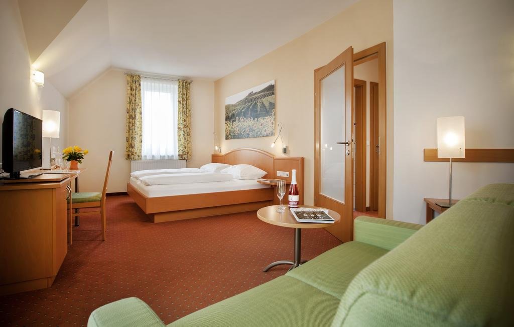 Landhotel Schwabenhof — hotel in Heiligenbrunn