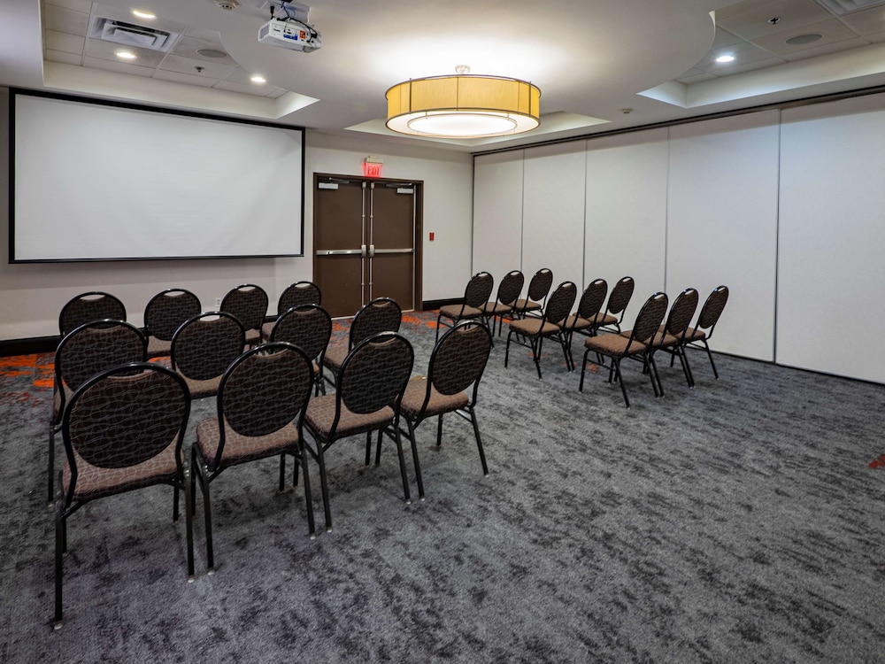 Hilton Garden Inn Atlanta South McDonough - photo 36