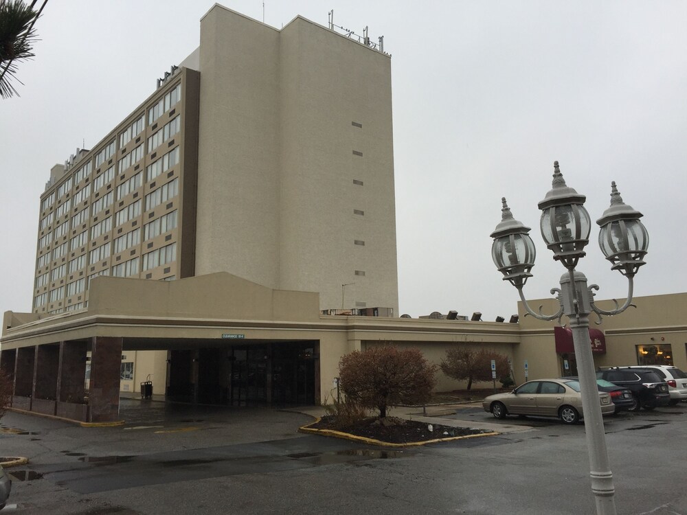E Hotel Banquet & Conference Center - photo 64
