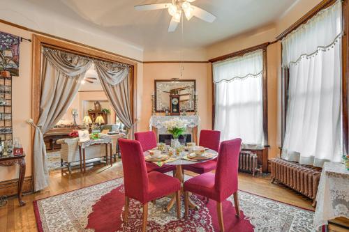 Victorian Mansion in Garfield Park — 4-Star Luxury Hotel in Chicago, United States