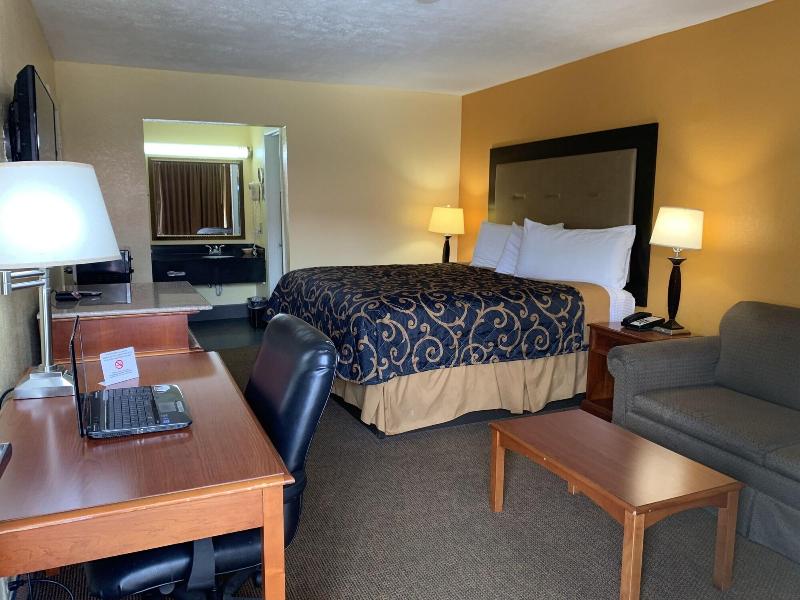 Americas Best Value Inn Forest - photo 21