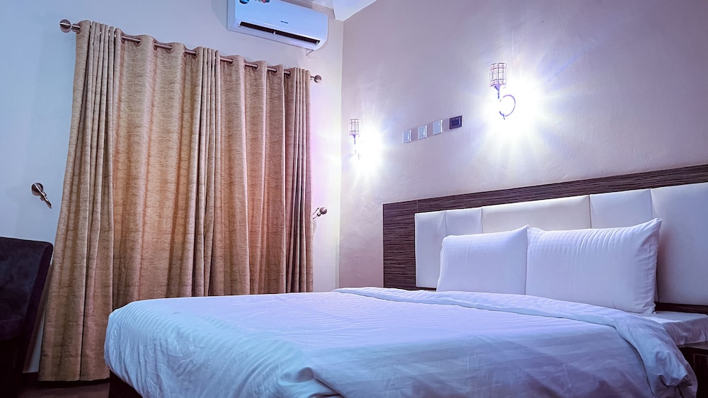 Mo House Hotels and Events Centre