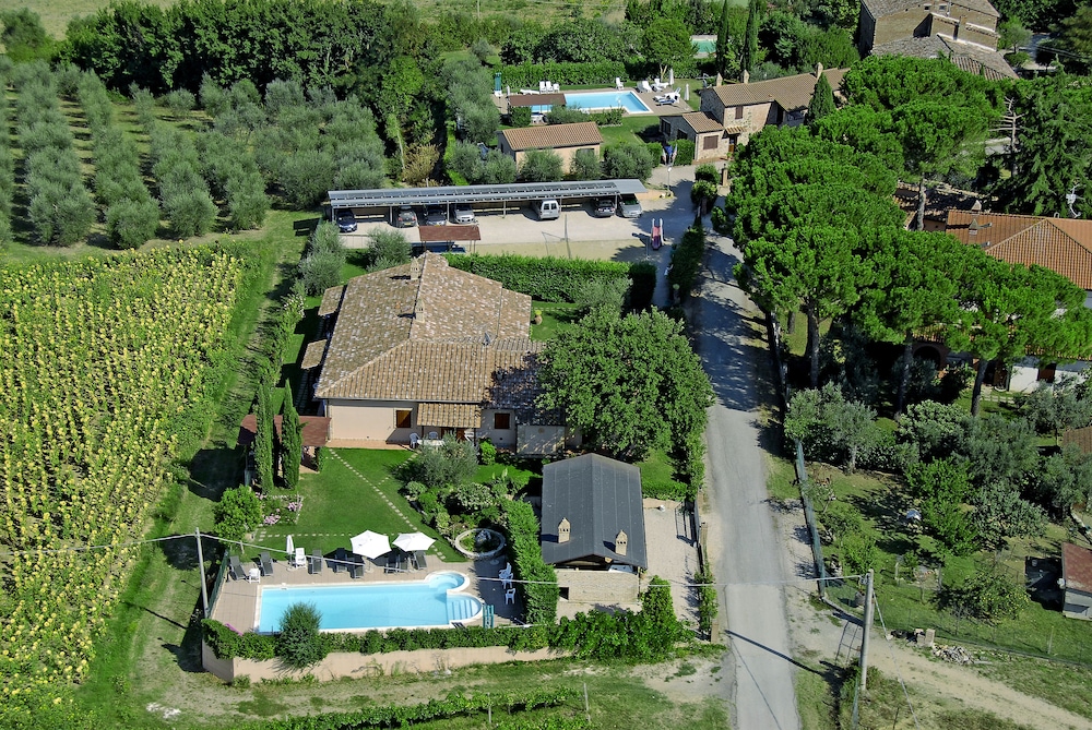 La Dolce Collina — 5-Star Luxury Hotel in Castiglione Del Lago, Italy