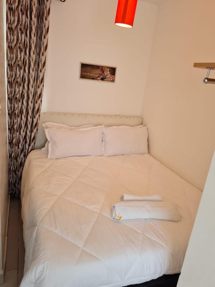 Racecourse Gardens Apartments