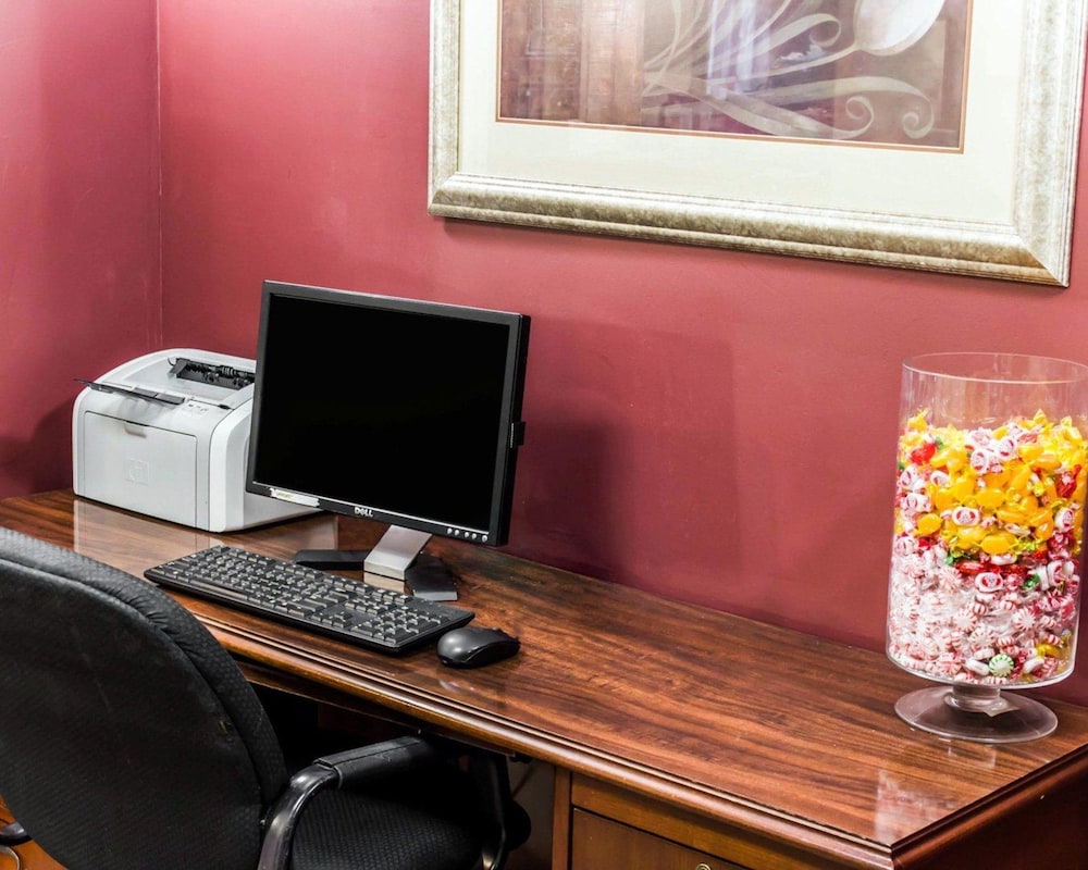 Quality Inn Roanoke Near Lake Gaston - photo 23