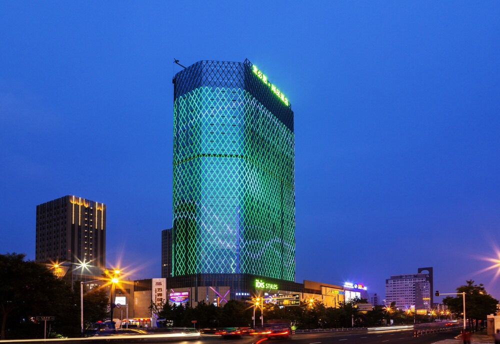 Ibis Styles Nt Wz Intl Plz — hotel in Nantong
