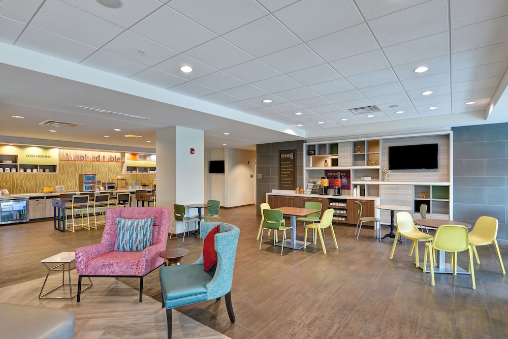 Home2 Suites by Hilton Tampa USF Near Busch Gardens - photo 4