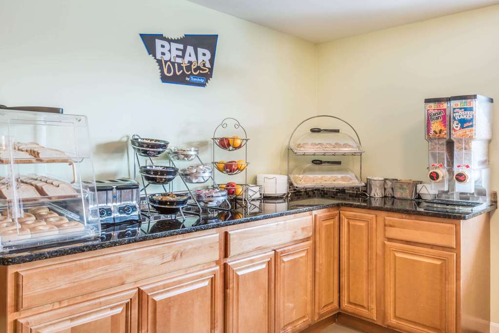 Days Inn By Wyndham Middletown Newport Area - photo 39