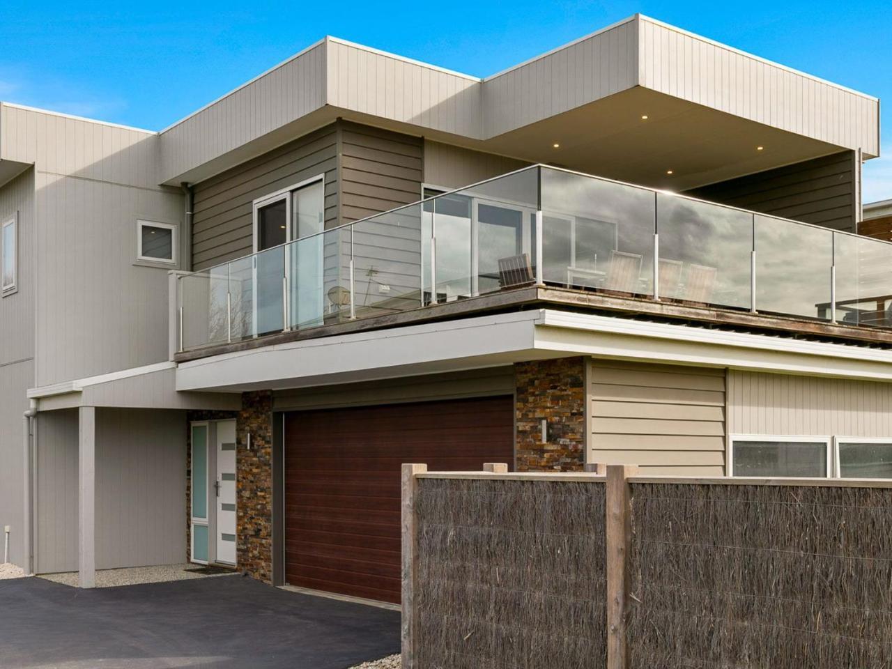 Swan Bay Views — hotel in Phillip Island