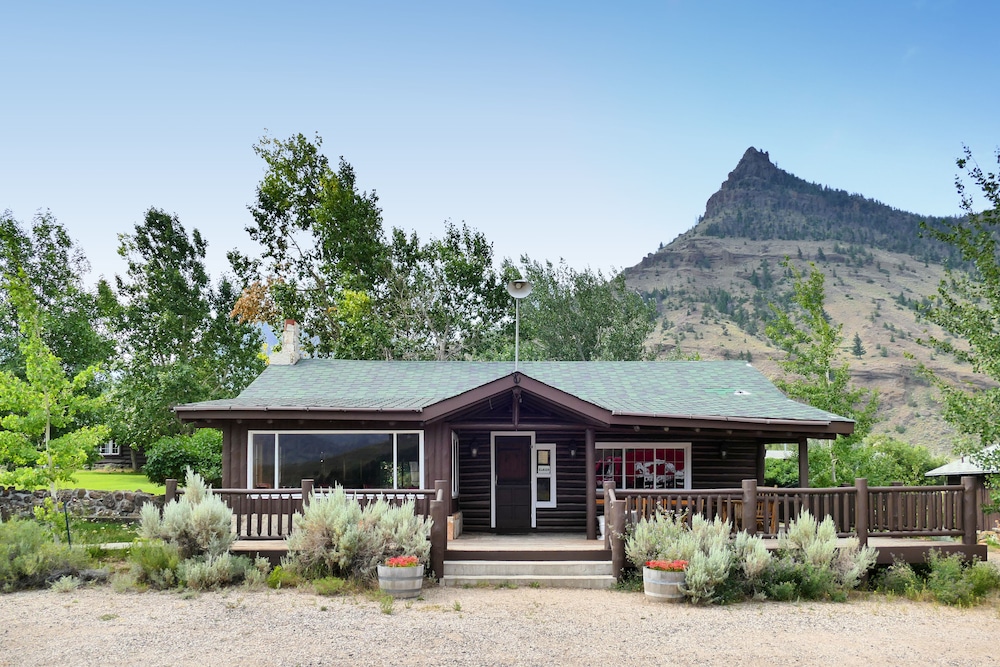Trail Shop Inn in Cody, United States