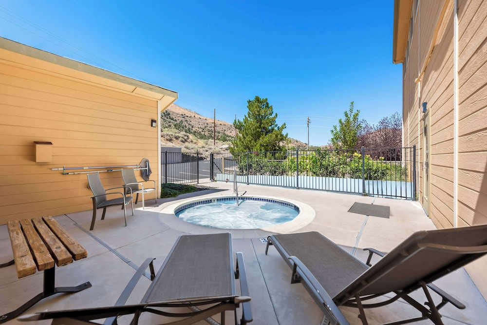 Best Western Topaz Lake Inn - photo 25