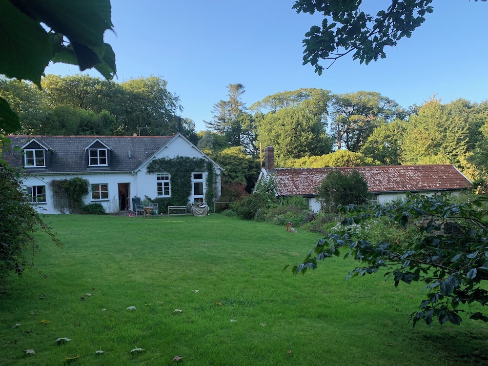 Laundry Cottage — 4-Star Luxury Hotel in Bideford, United Kingdom
