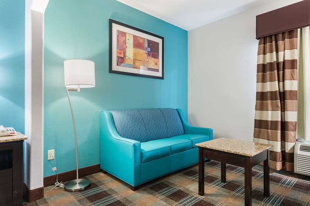 Best Western Plus Deridder Inn & Suites - photo 14
